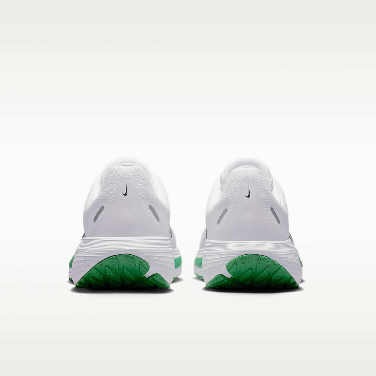 Nike Quest 7 Straßenlaufschuhe (Herren) – Weiß/Green Spark/Midnight Navy