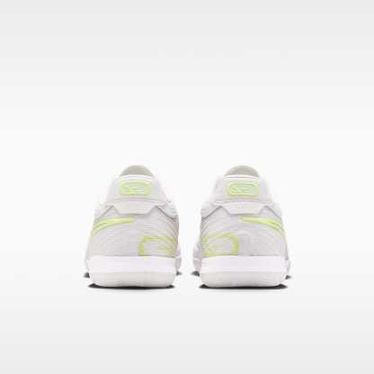 Nike Tiempo Reactgato Low Top Fußballschuh für Hallen- und Hartplätze – Vast Grey/Lemon Venom/Moon Particle