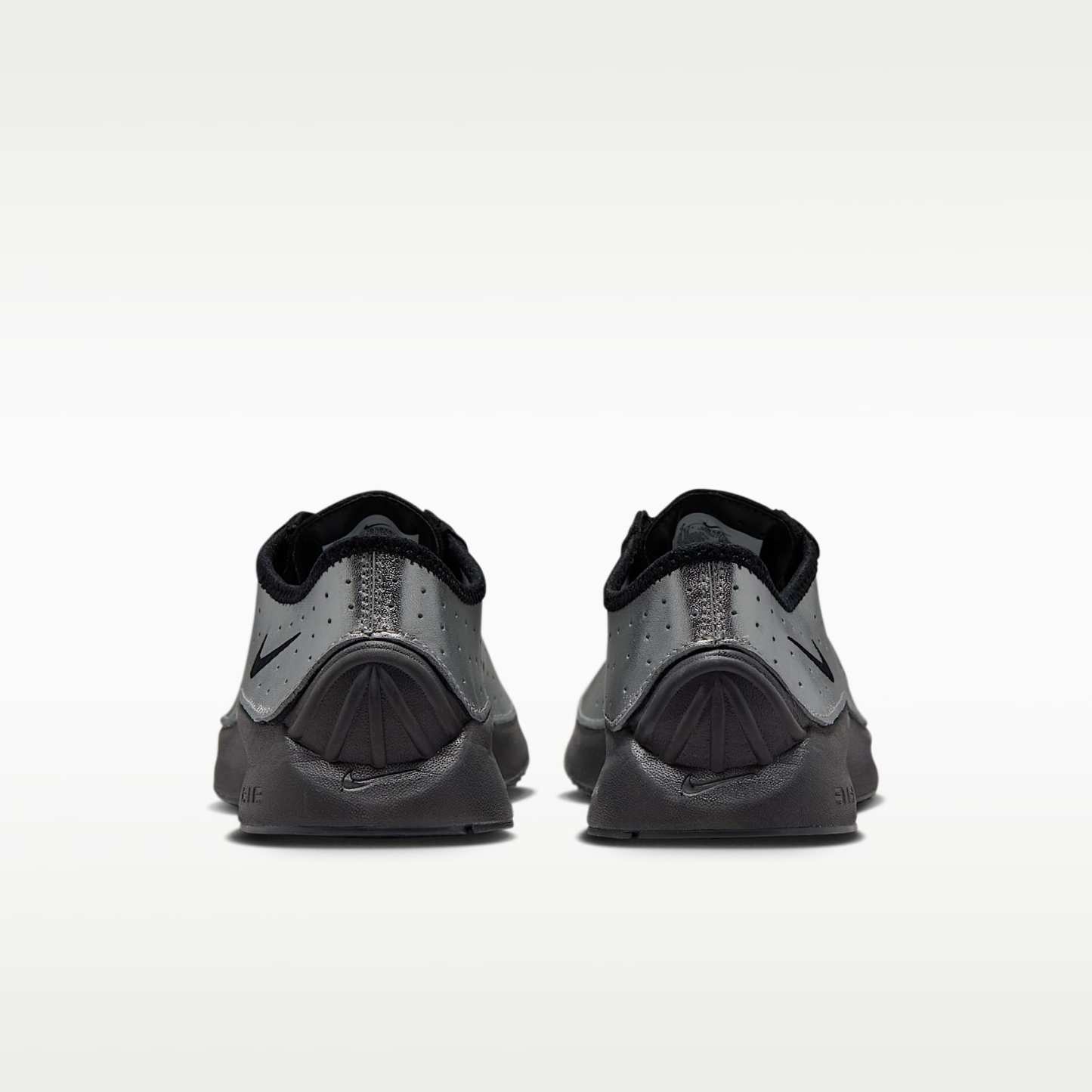 Nike Air Superfly Schuh (Damen) – Metallic Silver/Anthracite/Volt/Schwarz