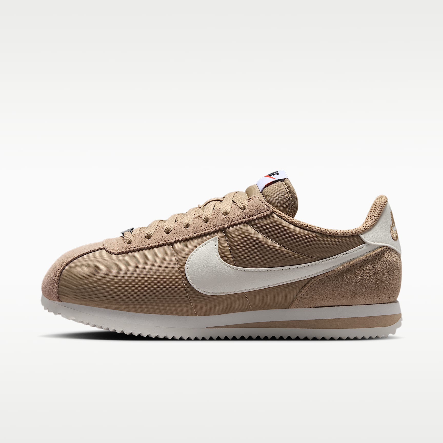 Nike Cortez Textile Schuh (Damen) – British Khaki/Schwarz/Safety Orange/Sail
