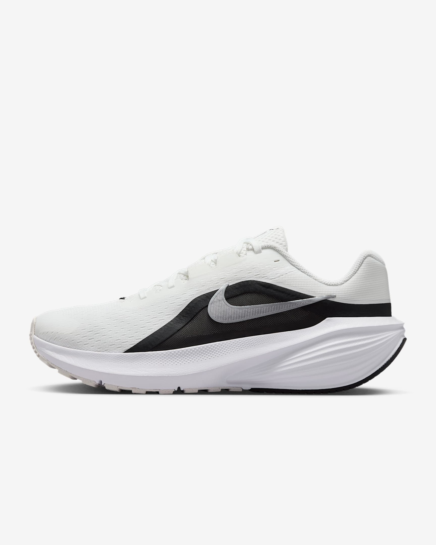 Nike Downshifter 14 Straßenlaufschuh (Herren) – Summit White/Schwarz/Weiß/Metallic Silver