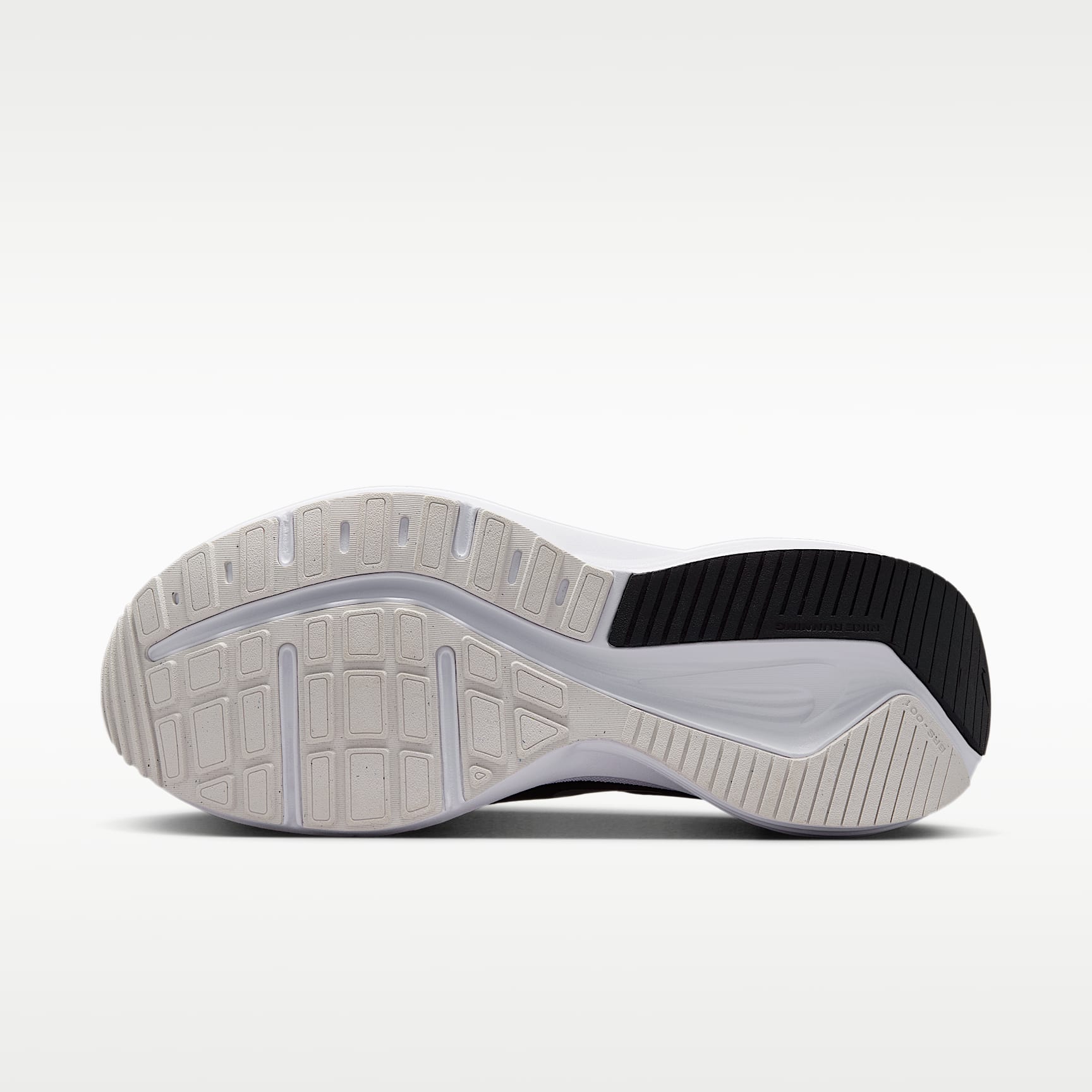 Nike Downshifter 14 Straßenlaufschuh (Herren) – Summit White/Schwarz/Weiß/Metallic Silver