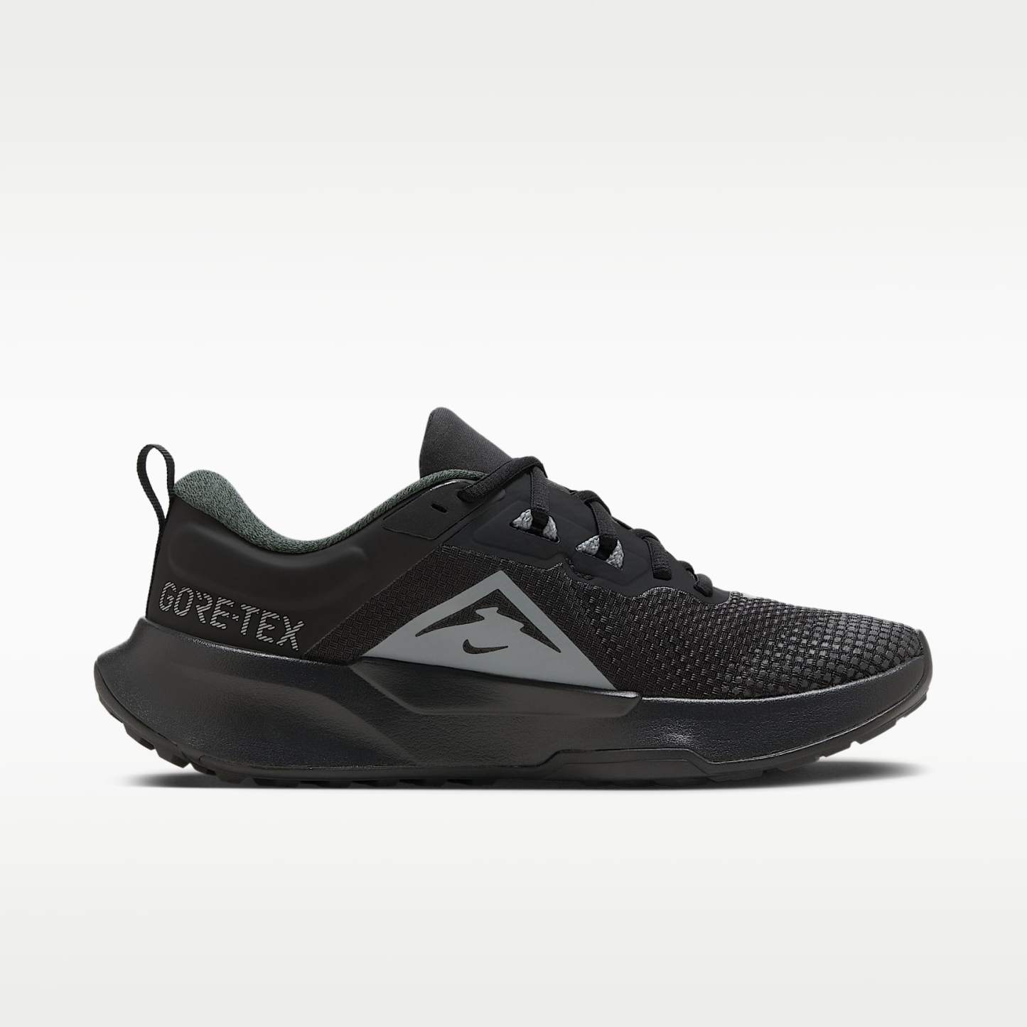 Nike Juniper Trail 2 GORE-TEX wasserfester Traillaufschuh (Damen) – Schwarz/Anthracite/Cool Grey