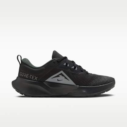 Nike Juniper Trail 2 GORE-TEX wasserfester Traillaufschuh (Damen) – Schwarz/Anthracite/Cool Grey