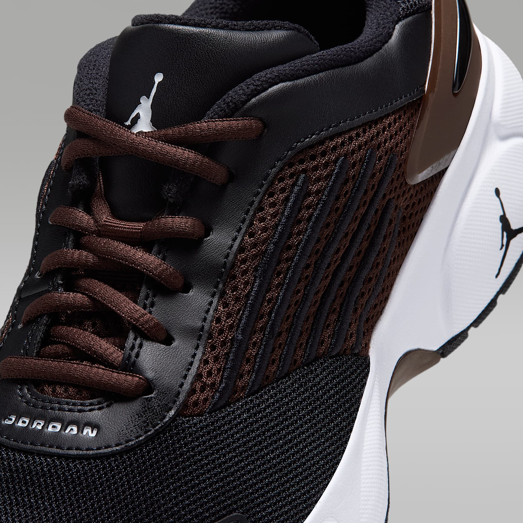 Jordan Trunner Flow Damenschuhe – Schwarz/Cacao Wow/Cacao Wow/Weiß