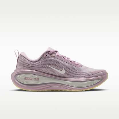 Nike Vomero Plus Straßenlaufschuh (Damen) – Particle Rose/Silver Lilac/Light Bone/Sail