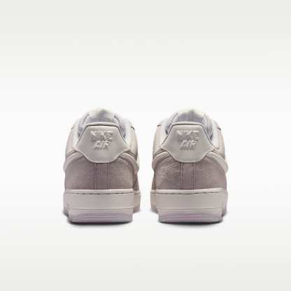 Nike Air Force 1 '07 LV8 Schuh (Herren) – Vast Grey/Sail