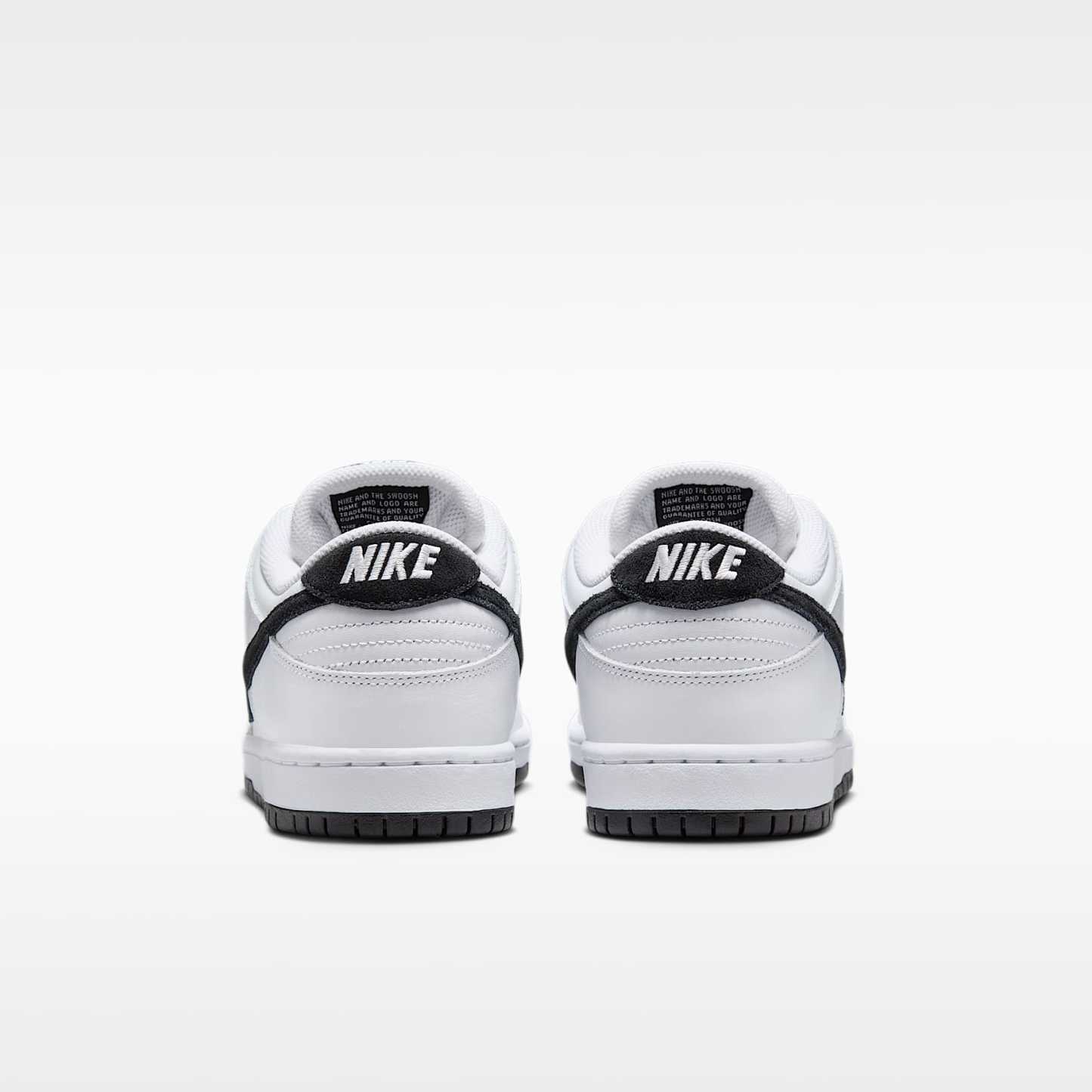 Nike SB Dunk Low Pro Skateboardschuh – Weiß/Weiß/Schwarz/Schwarz