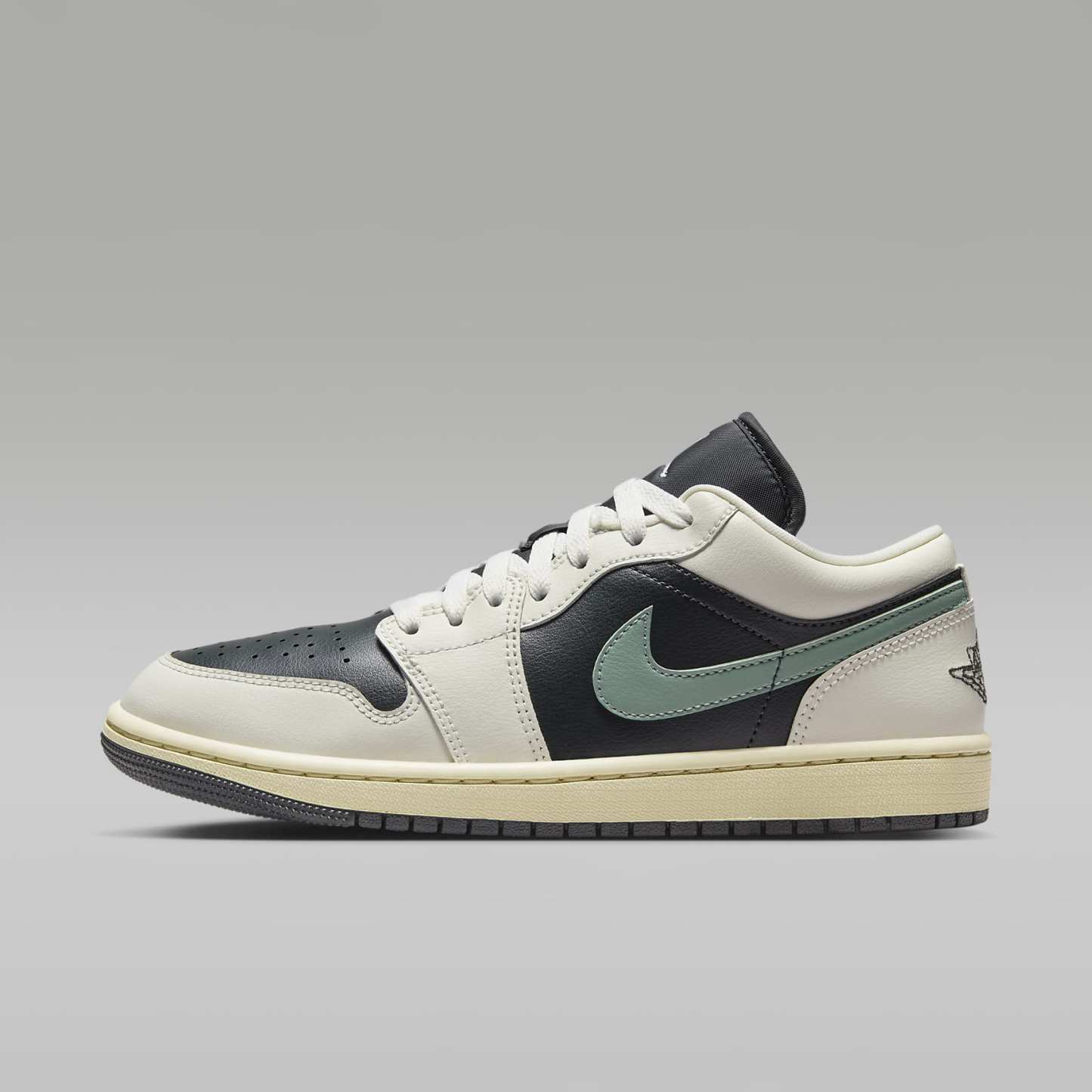 Air Jordan 1 Low Damenschuh – Anthracite/Sail/Legend Sand/Jade Smoke