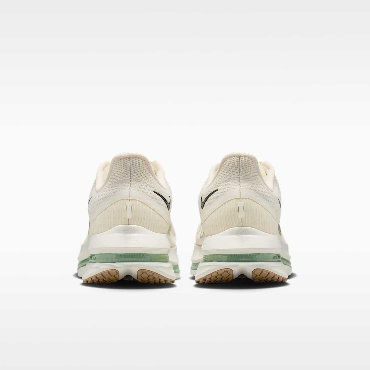 Nike Pegasus Premium Straßenlaufschuh (Herren) – Pale Ivory/Jade Horizon/Spruce Aura/Black Spruce
