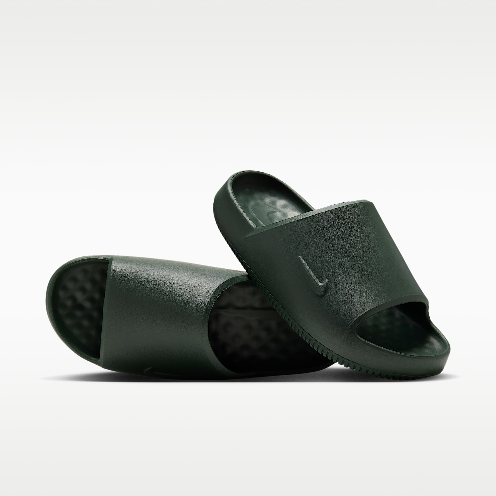 Nike Calm 2.0 Slides (Herren) – Camo Green/Camo Green
