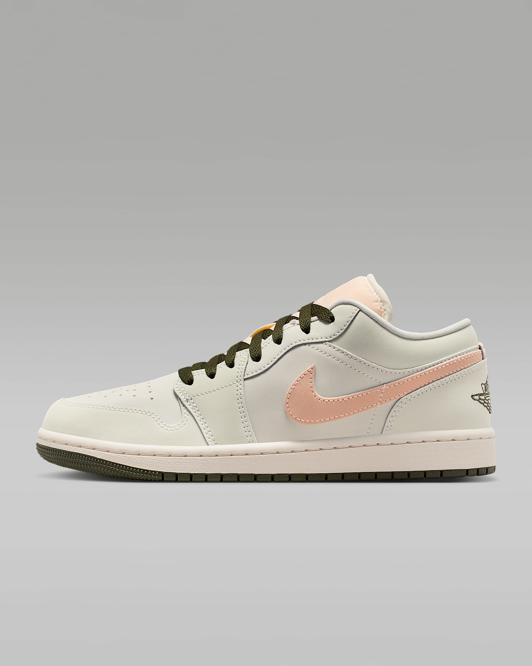 Air Jordan 1 Low Damenschuh – Sail/Crimson Tint/Cargo Khaki