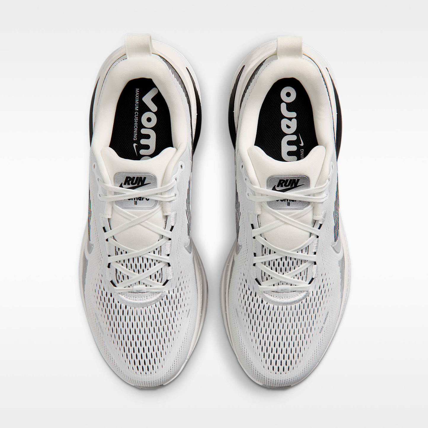 Nike Vomero 18 Straßenlaufschuh (Herren) – Summit White/Schwarz/Off White/Metallic Silver