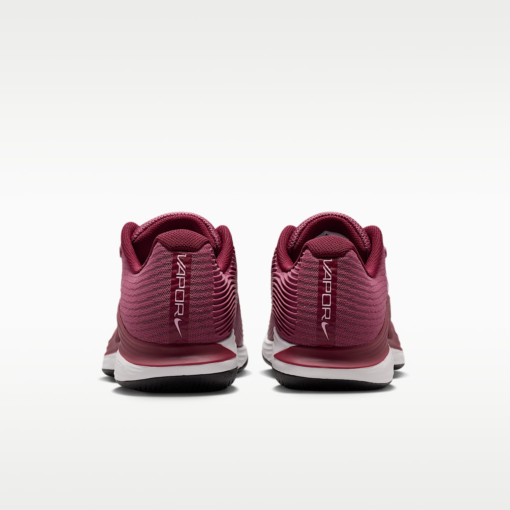 Nike Vapor 12 Tennisschuh für Hartplätze (Damen) – Pink Smoke/Vast Grey/Schwarz/Weiß