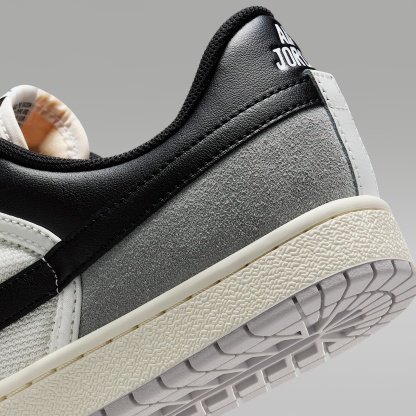 Air Jordan Skyline Low Herrenschuh – Summit White/Light Smoke Grey/Neutral Grey/Schwarz