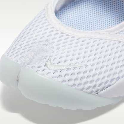 Nike Air Rift Breathe Damenschuh – Weiß/Pure Platinum