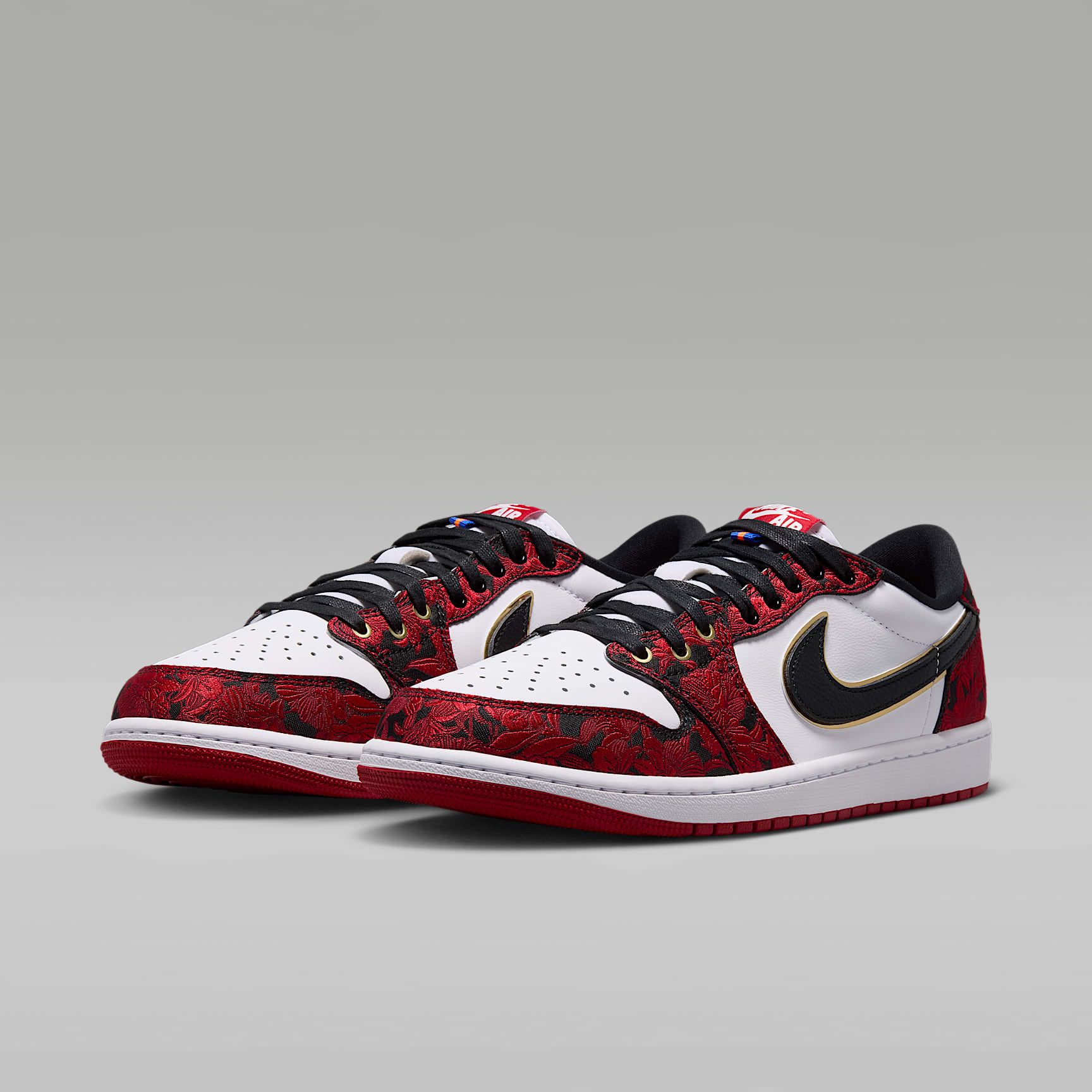 Air Jordan 1 Retro Low OG "Garden" Schuh (Herren) – Schwarz/Summit White/Laser Fuchsia/Varsity Red