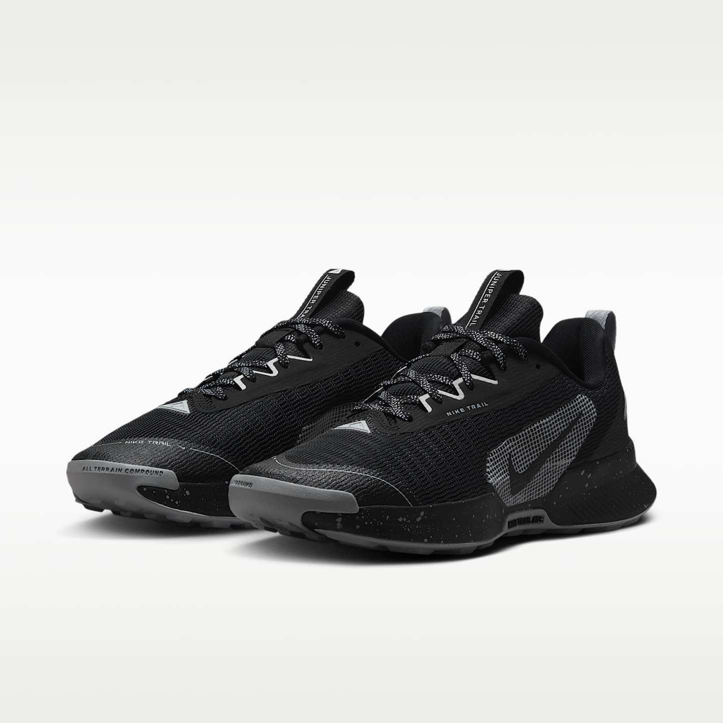 Nike Juniper Trail 3 Traillaufschuh (Damen) – Schwarz/Wolf Grey/Photon Dust/Schwarz
