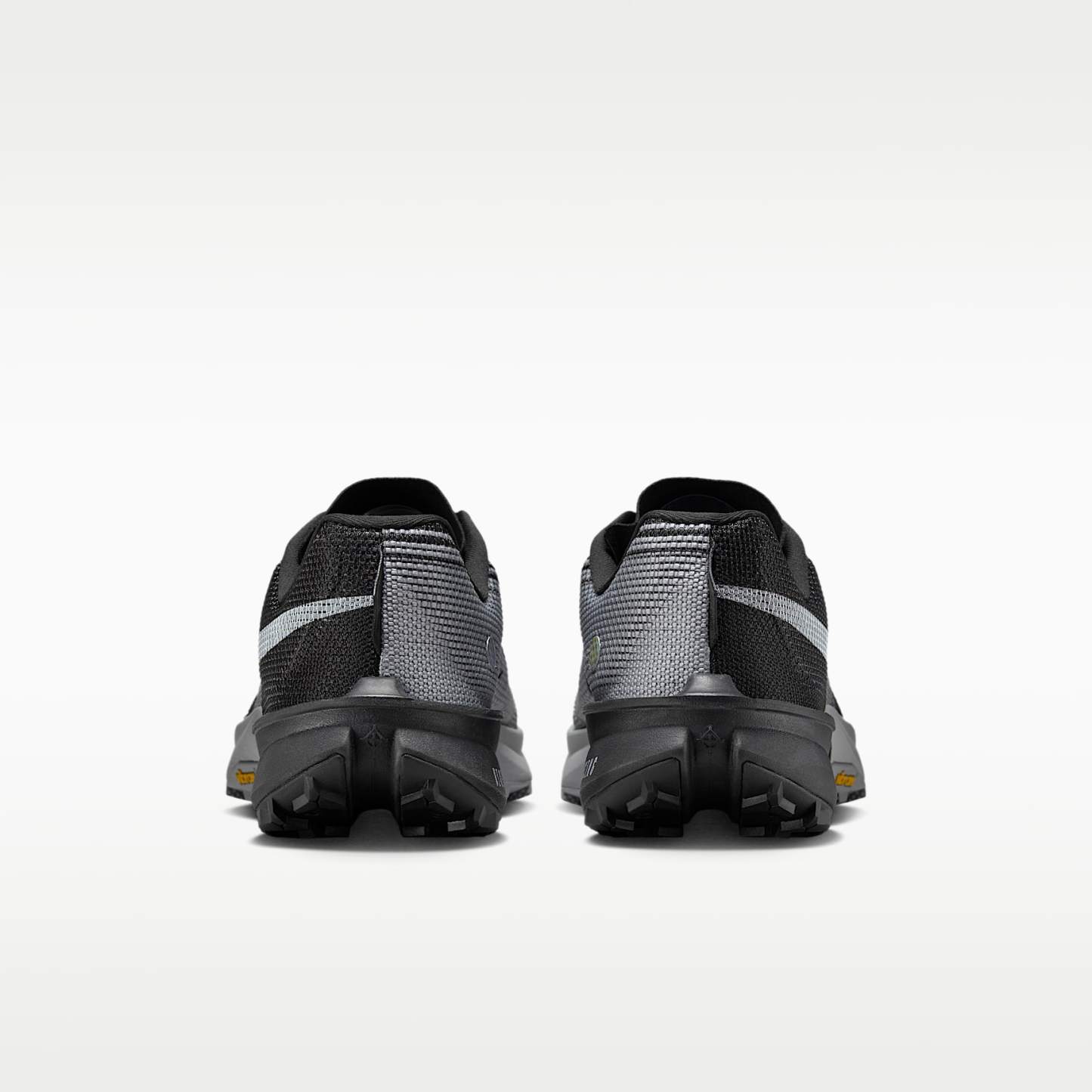 Nike Kiger 10 Traillaufschuh – Schwarz/Weiß/Cool Grey/Weiß