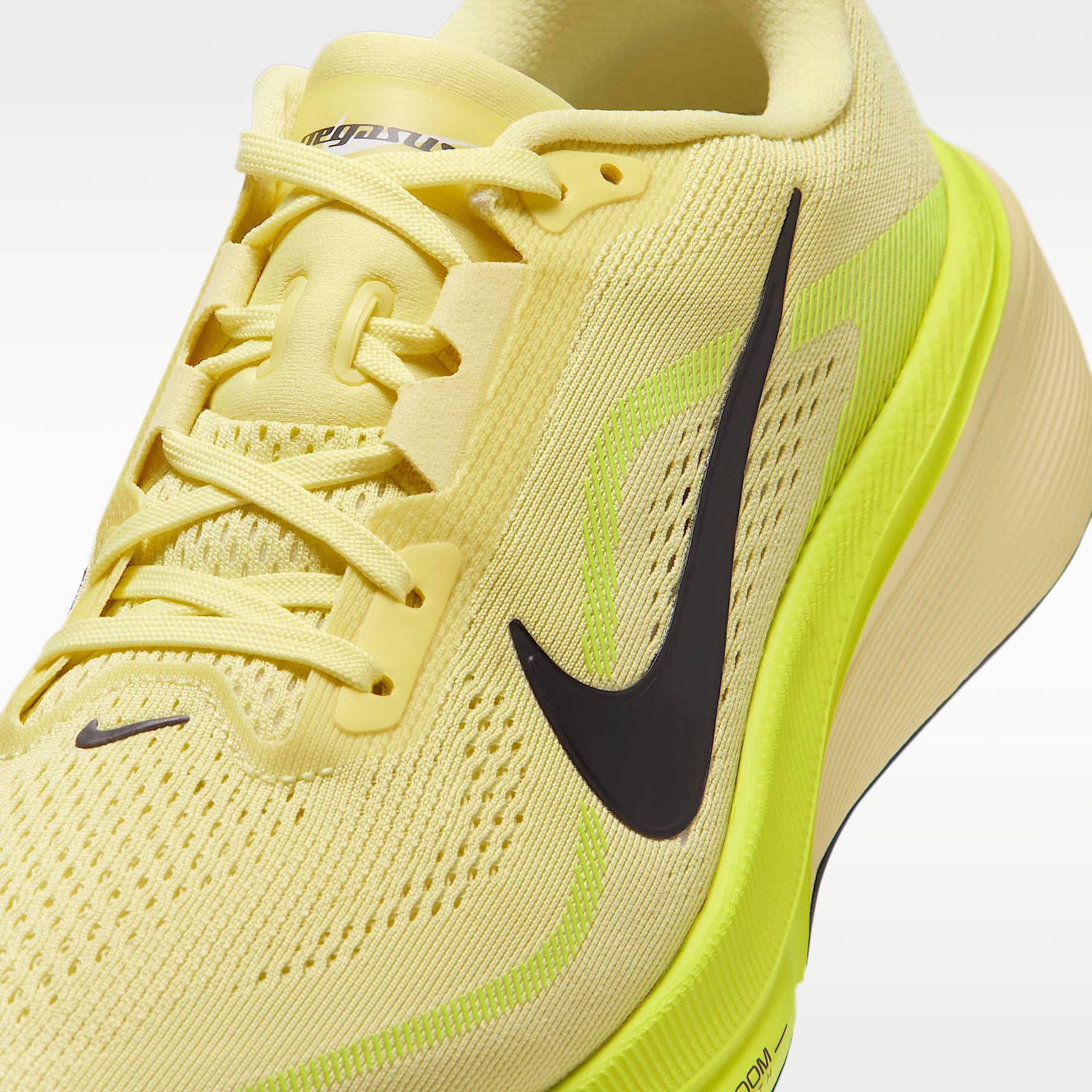 Nike Pegasus 42 Straßenlaufschuh (Damen) – Fennel/Palest Purple/Lemon Venom/Gridiron