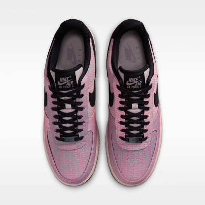 Nike Air Force 1 ’07 LX Vibram Herrenschuhe – Silt Red/Light Violet Ore/Speed Yellow/Schwarz
