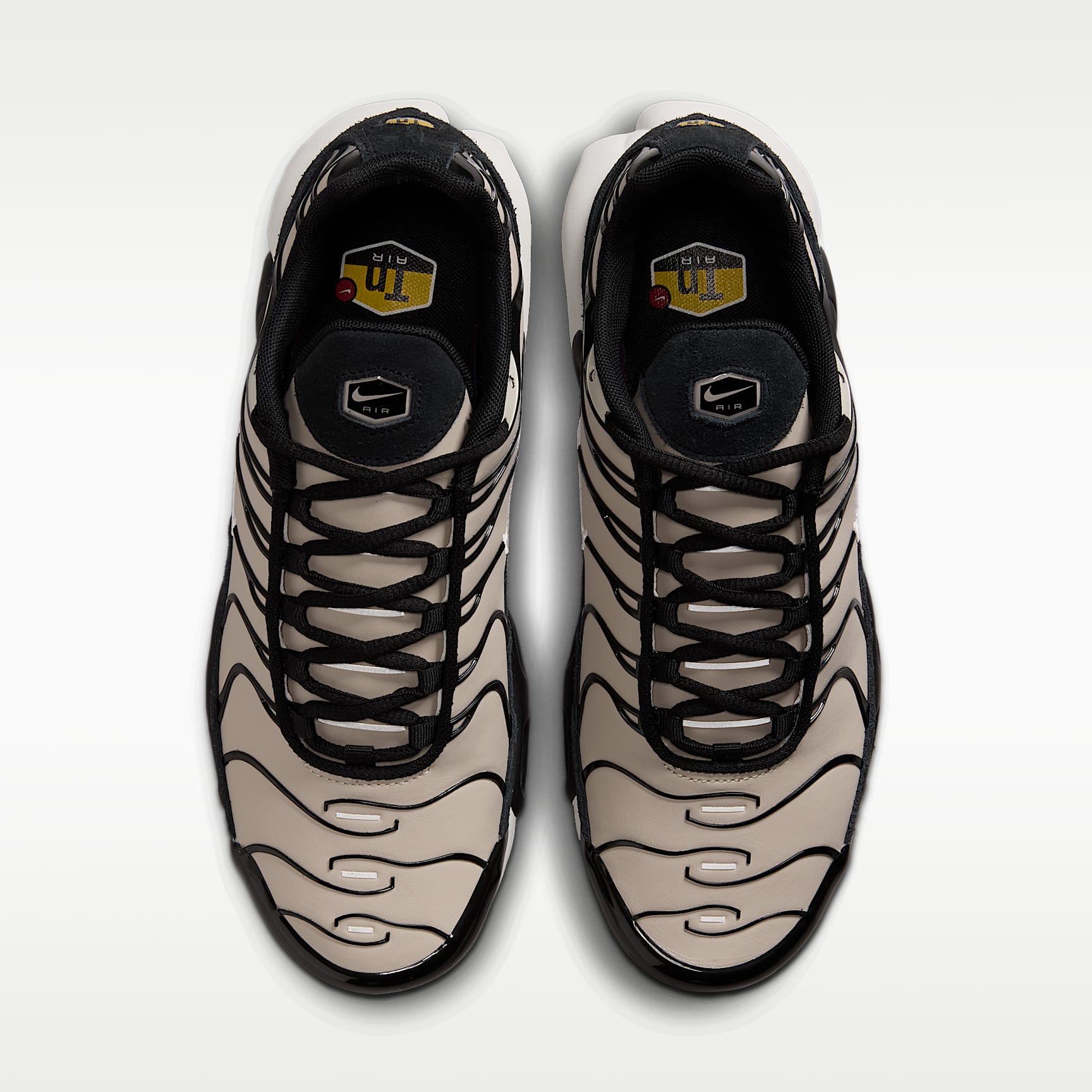 Nike Air Max Plus Schuh (Damen) – Cream II/Summit White/Schwarz