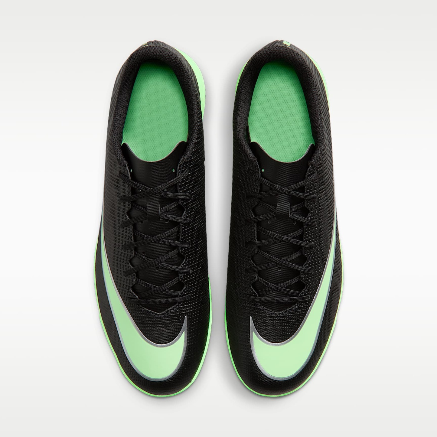 Nike Mercurial Vapor 17 Club Low-Top-Fußballschuh für Turf – Schwarz/Schwarz/Illusion Green