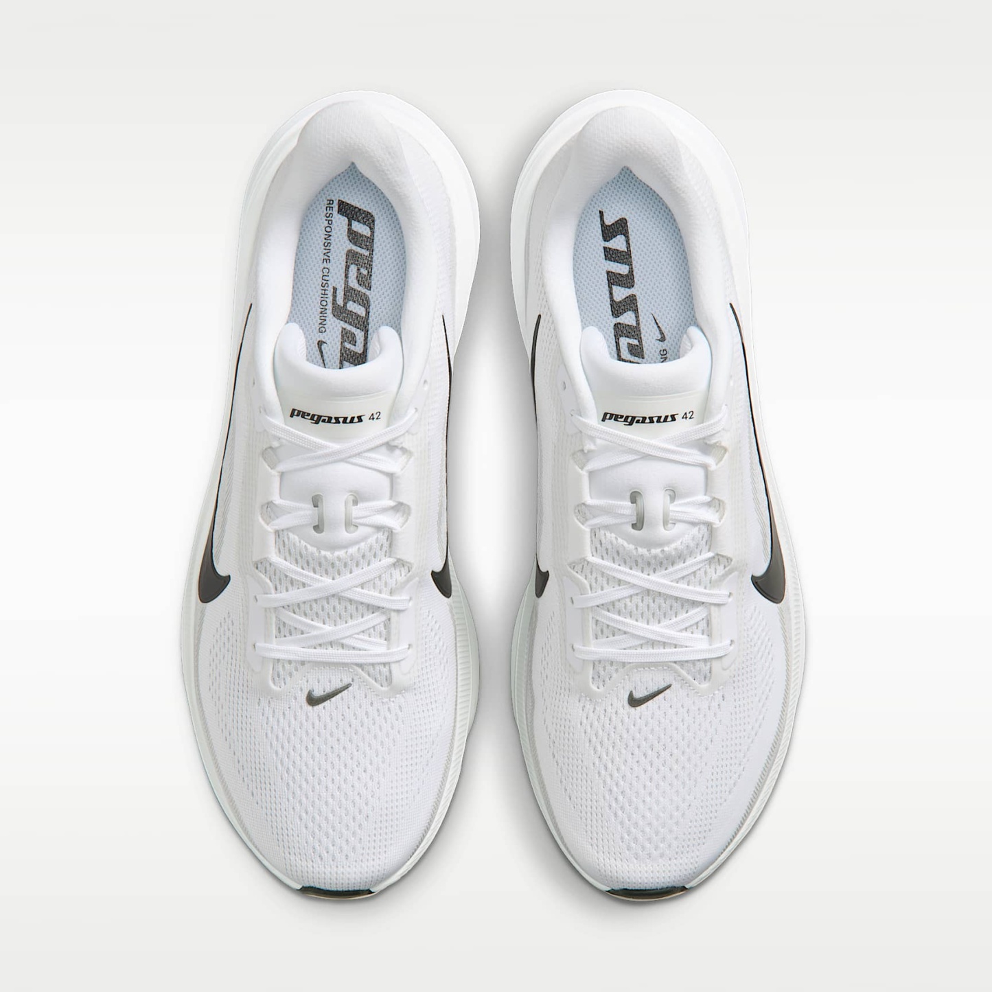 Nike Pegasus 42 Straßenlaufschuh (Herren) – Weiß/Photon Dust/Schwarz