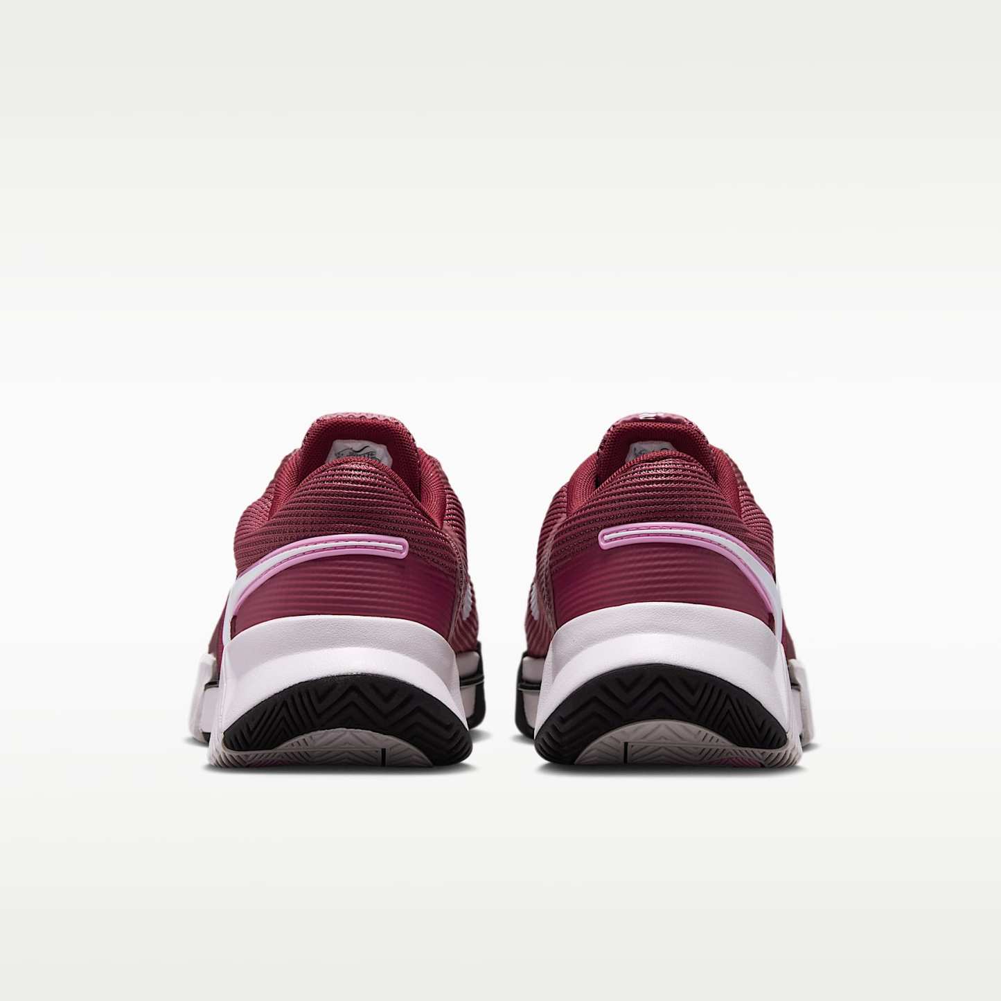Nike GP Challenge 1.5 Hartplatz-Tennisschuh (Damen) – Pink Smoke/Vast Grey/Schwarz/Weiß