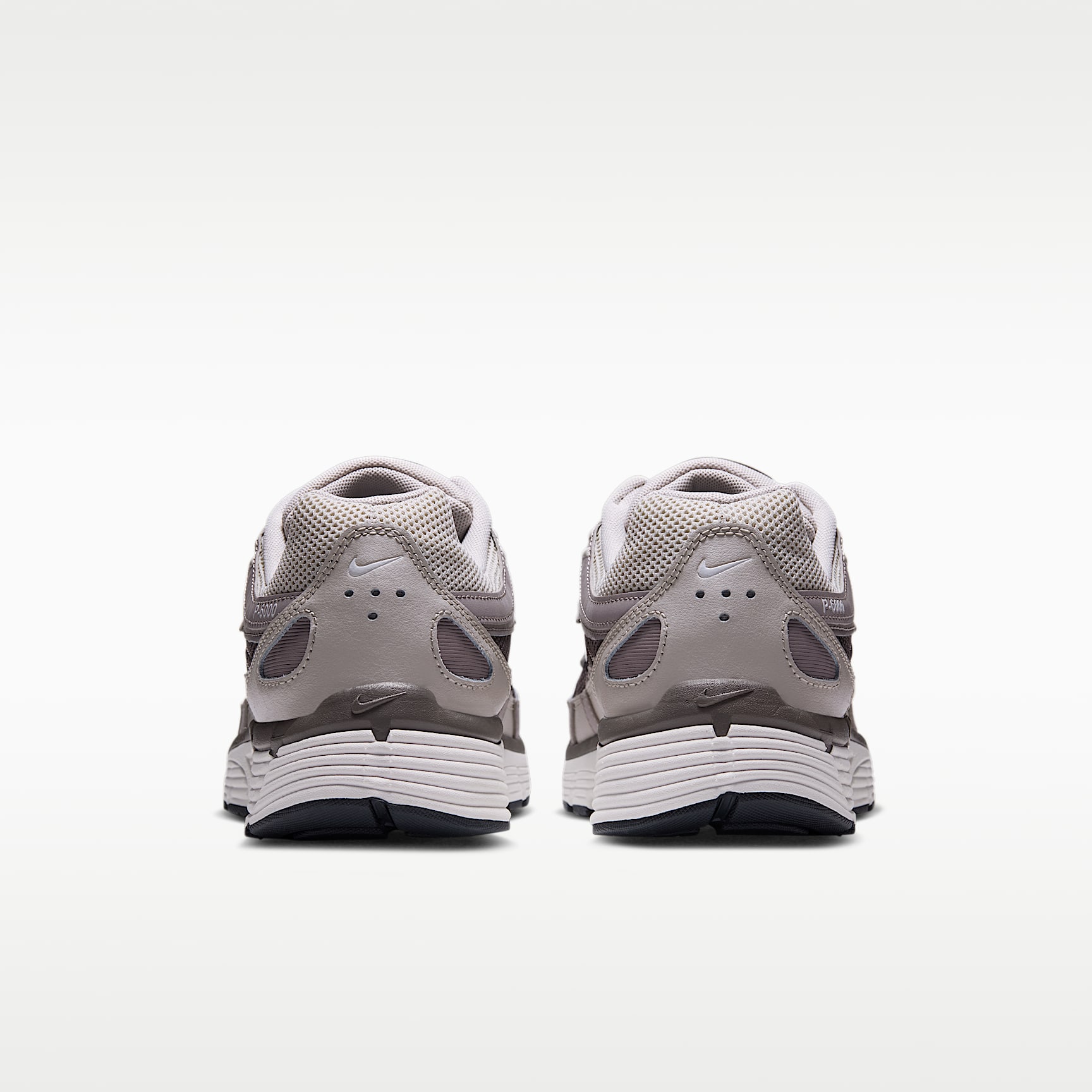 Nike P-6000 Schuh – Light Bone/College Grey/Cave Stone/Summit White