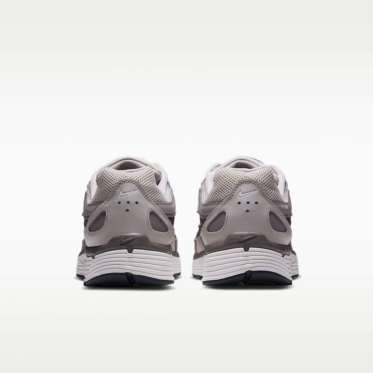 Nike P-6000 Schuh – Light Bone/College Grey/Cave Stone/Summit White
