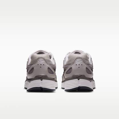 Nike P-6000 Schuh – Light Bone/College Grey/Cave Stone/Summit White
