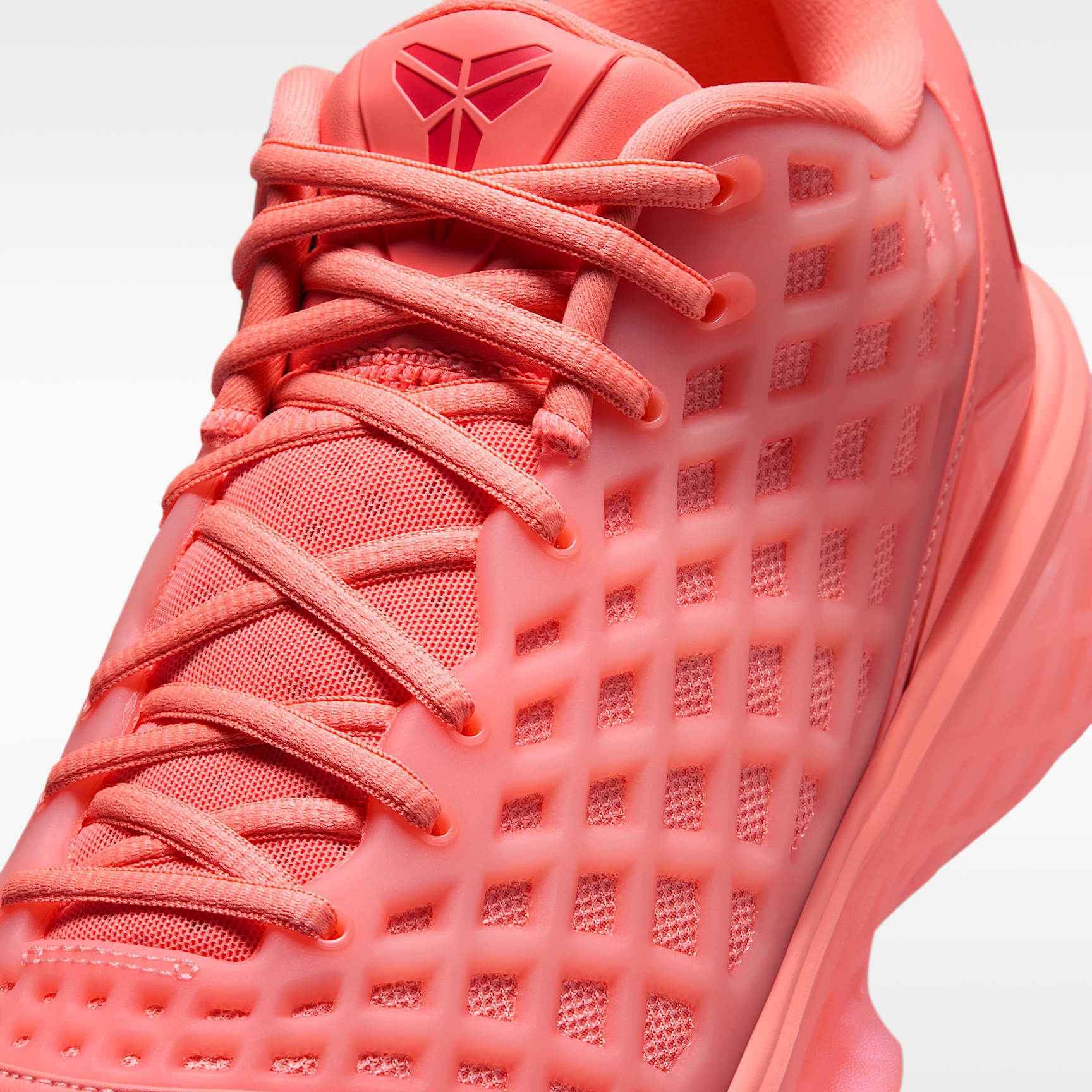 Kobe III Low Protro Herren-Basketballschuh – Atomic Pink/Bright Crimson