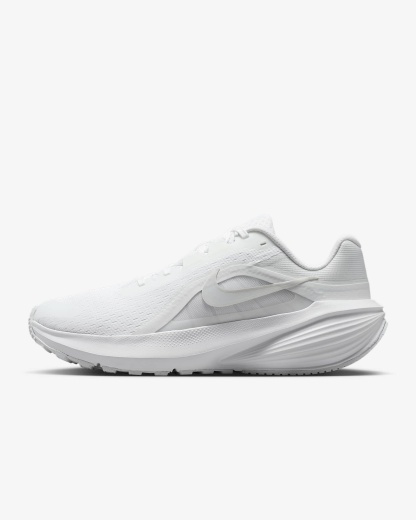 Nike Downshifter 14 Straßenlaufschuh (Damen) – Weiß/Weiß