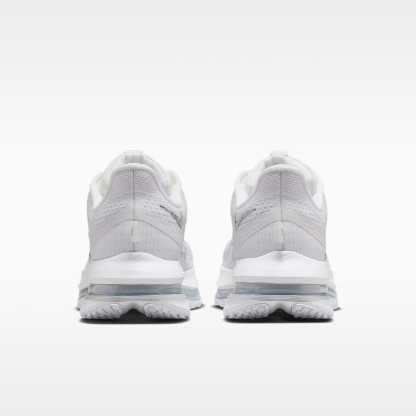 Nike Pegasus Premium Straßenlaufschuh (Damen) – Weiß/Metallic Silver/Metallic Silver
