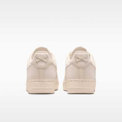 Nike Air Force 1 Low Retro Premium Schuh (Herren) – Sanddrift/Pale Ivory/Sail/Sanddrift