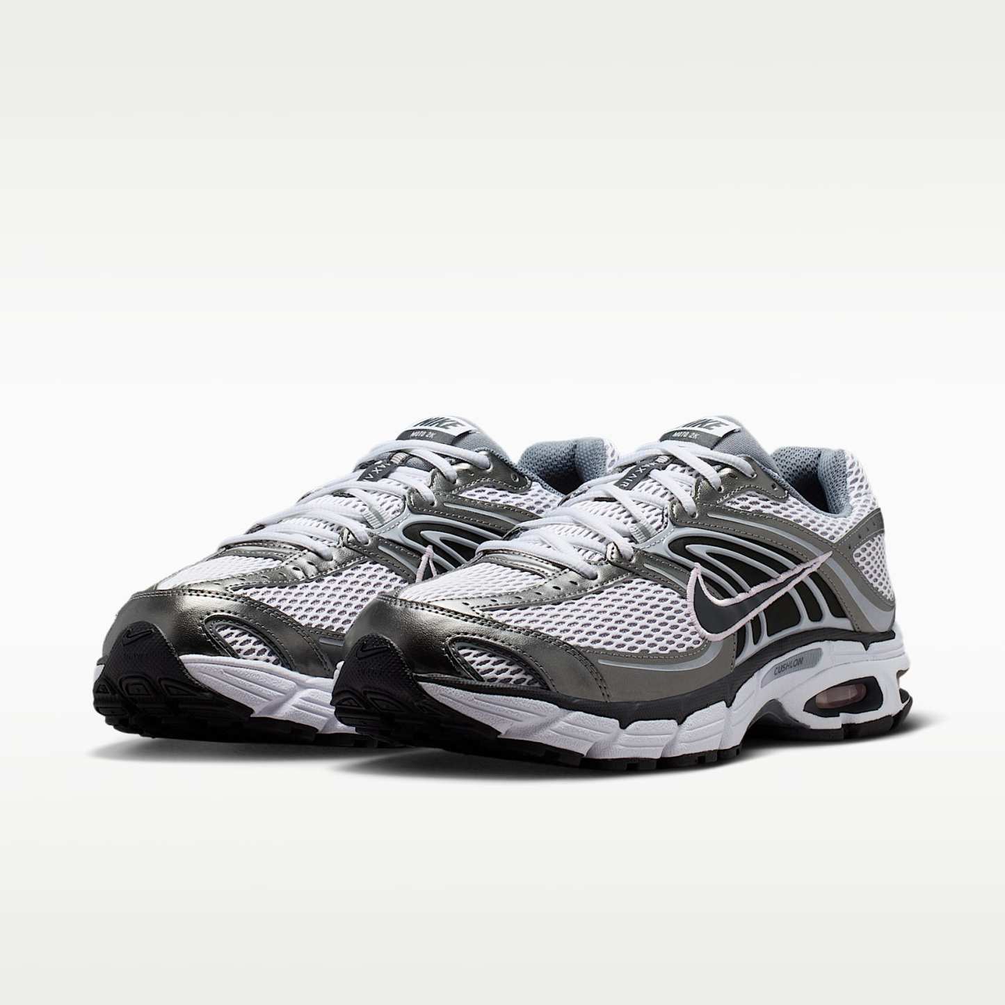 Nike Air Max Moto 2K Schuh (Herren) – Smoke Grey/Anthracite/Pink Foam/Weiß