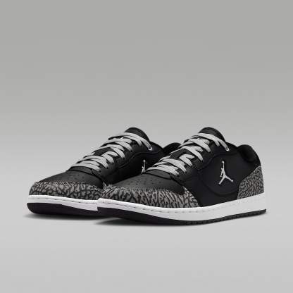 Jordan Court Connect Low SE Schuh (Herren) – Schwarz/Light Smoke Grey/Dark Grey/Weiß