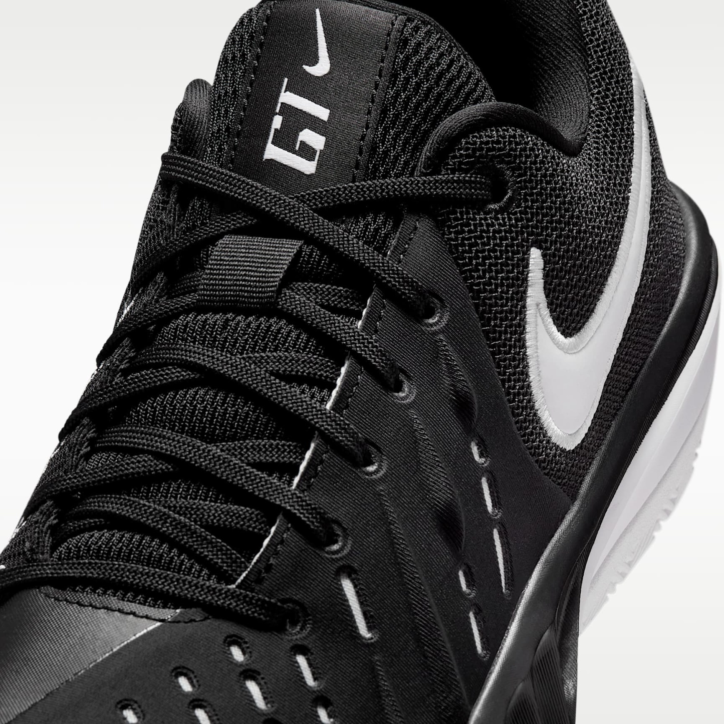 Nike G.T. Cut Academy 2 Basketballschuh – Schwarz/Pure Platinum/Weiß
