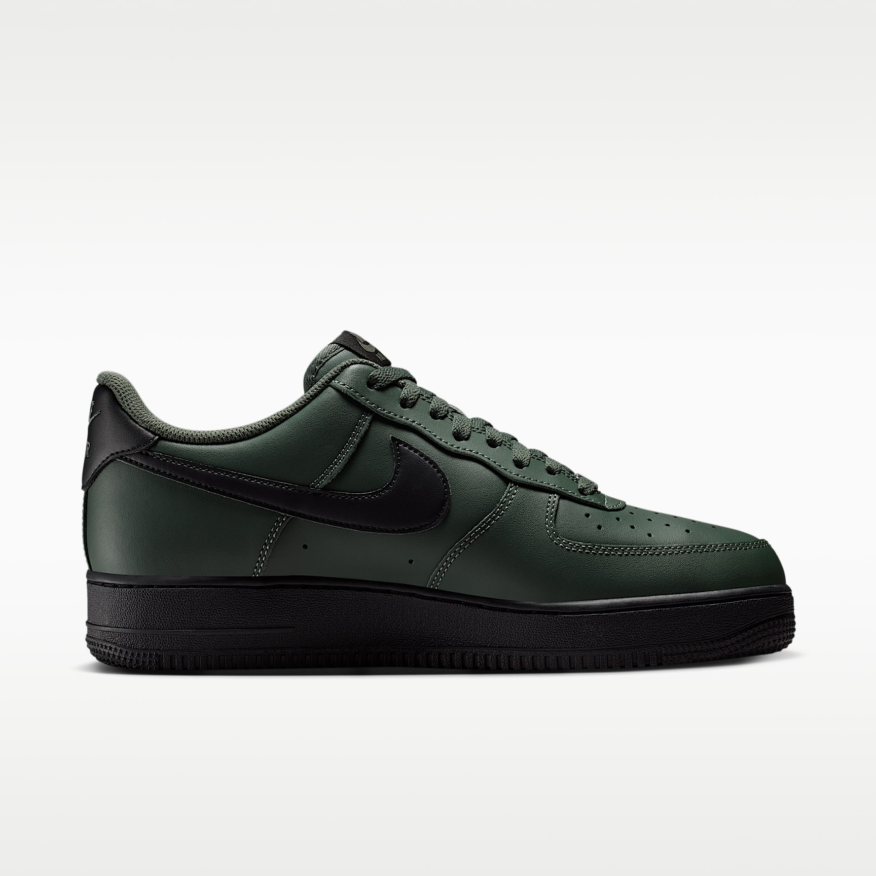 Nike Air Force 1 '07 Herrenschuh – Camo Green/Schwarz
