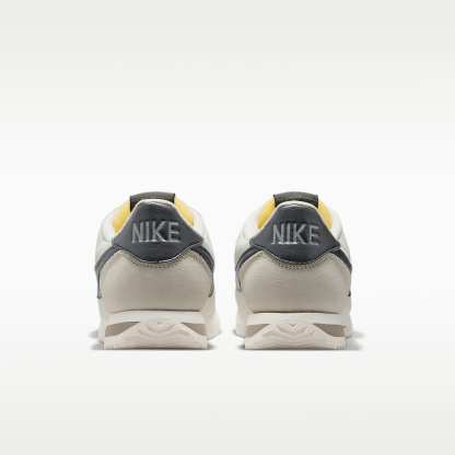 Nike Cortez Schuh (Damen) – Phantom/Sail/Mink Brown/Off Noir