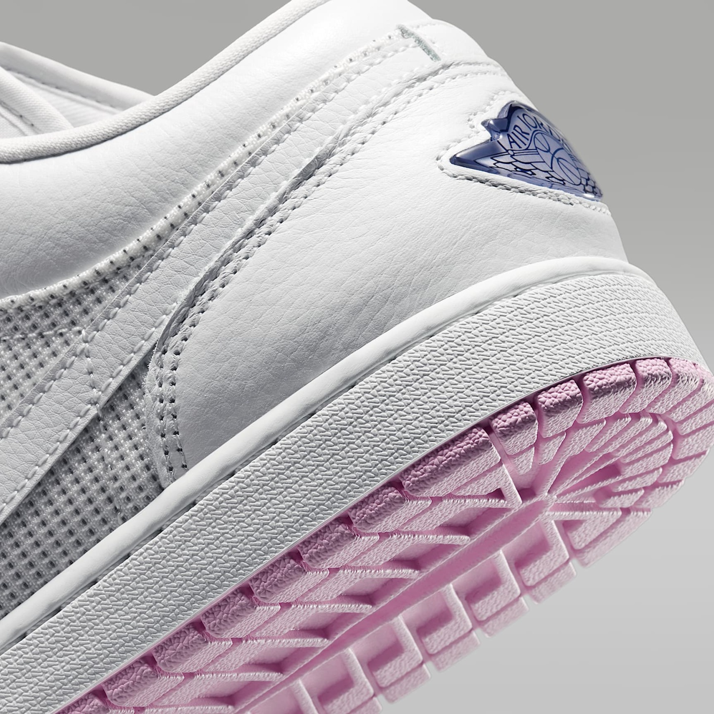 Air Jordan 1 Low SE Herrenschuh – Summit White/Light Arctic Pink/Silber
