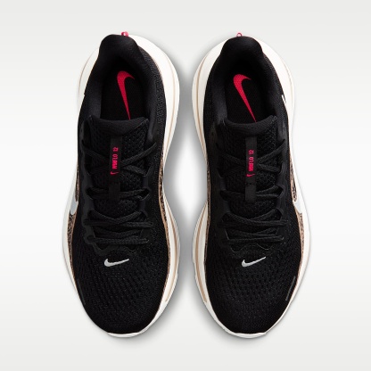 Nike Winflo 12 Straßenlaufschuh (Damen) – Schwarz/British Khaki/Fusion Red/Sail