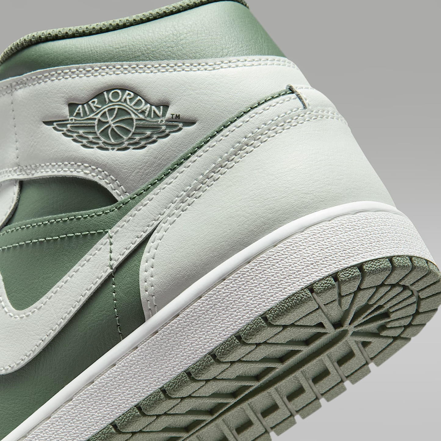 Air Jordan 1 Mid Herrenschuh – Summit White/Vintage Lichen