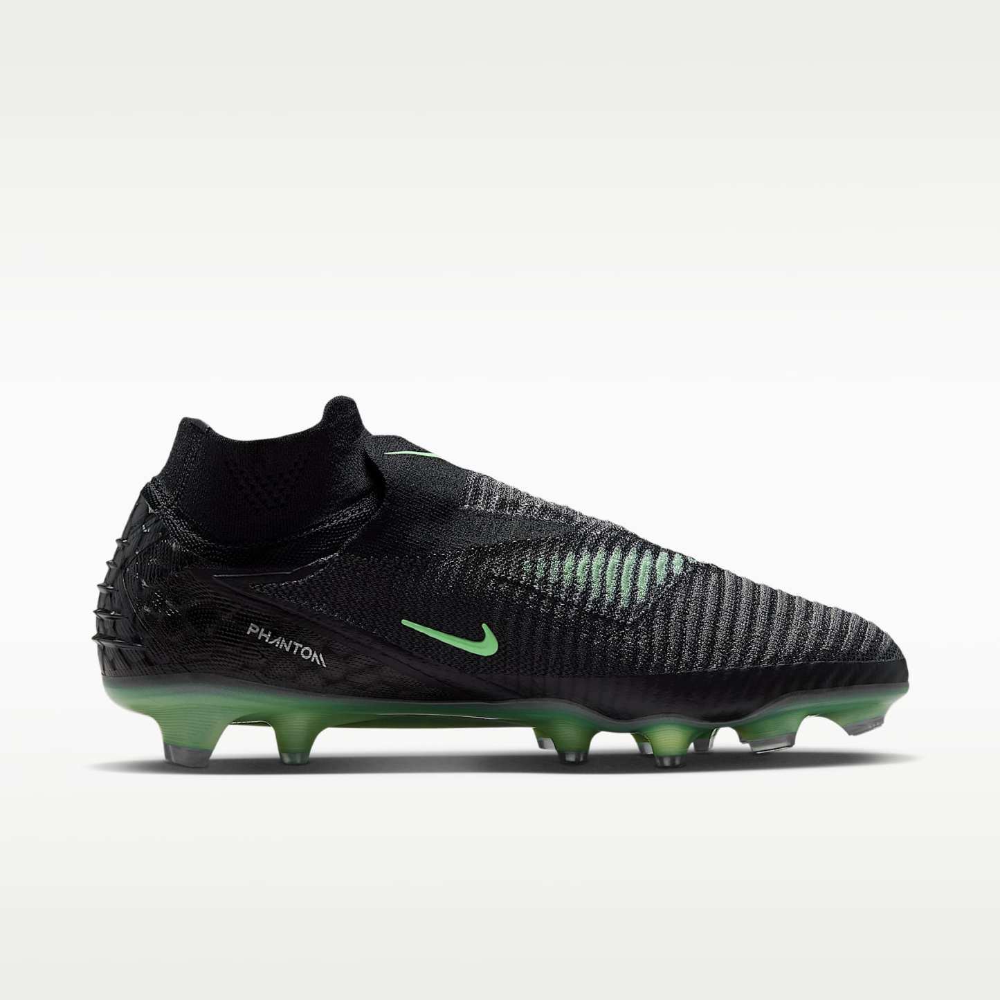 Nike Phantom 6 High Elite Fußballschuh für normalen Rasen – Schwarz/Schwarz/Illusion Green