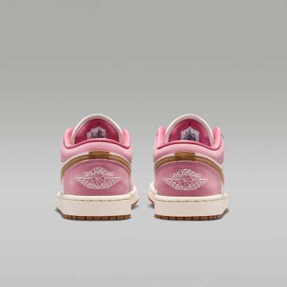 Air Jordan 1 Low Damenschuh – Desert Berry/Light British Tan/Chalk/Sail