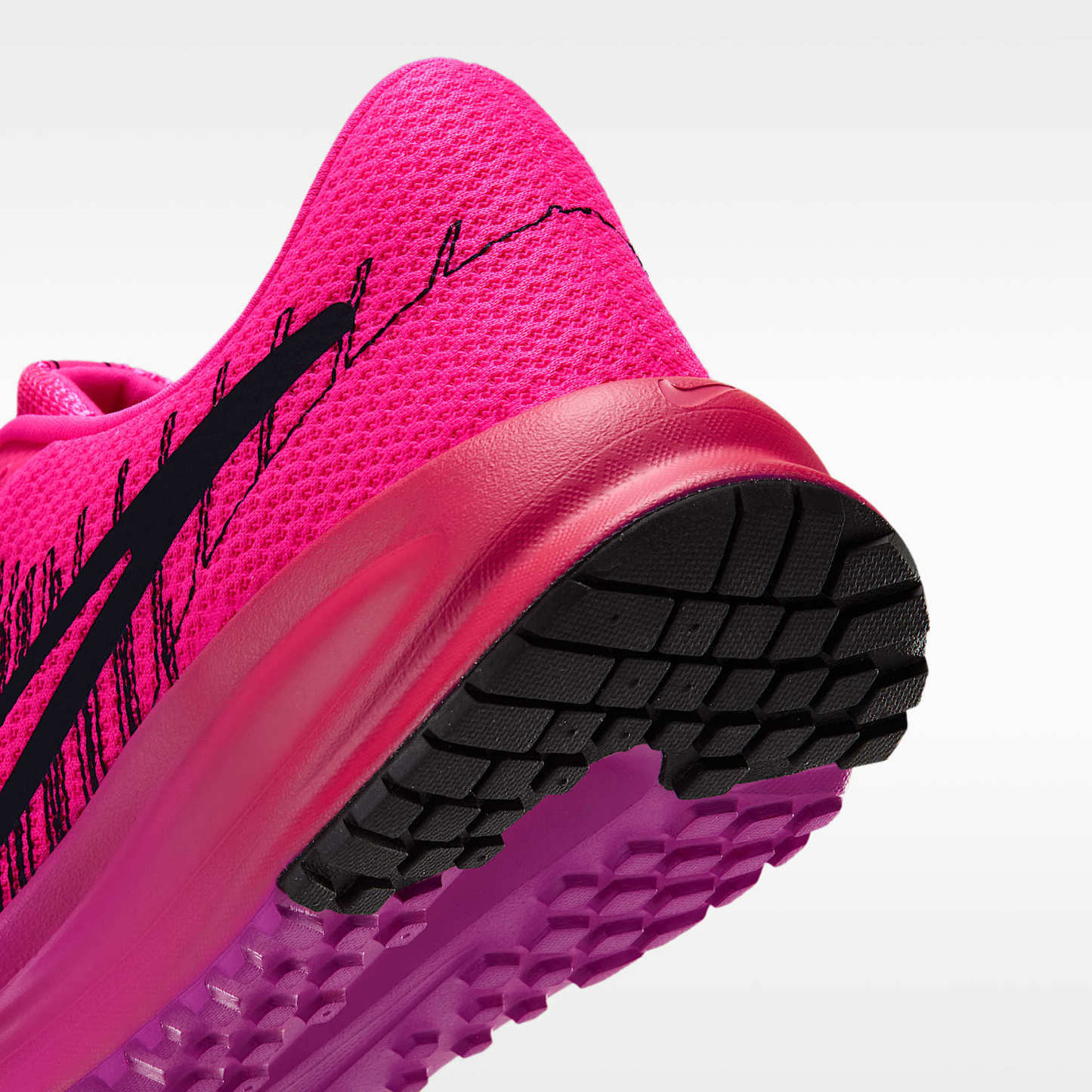 Nike Run Defy Straßenlaufschuh (Damen) – Hyper Pink/Fuchsia Blast/Laser Crimson/Schwarz