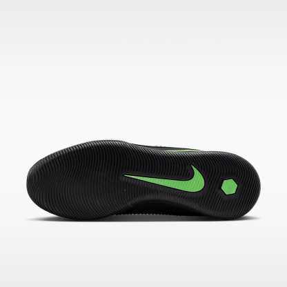 Nike Phantom 6 Low Academy Fußballschuh für Hallen- und Hartplätze – Schwarz/Schwarz/Illusion Green