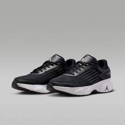 Jordan Trunner Flow Schuhe (Herren) – Schwarz/Anthracite/Weiß