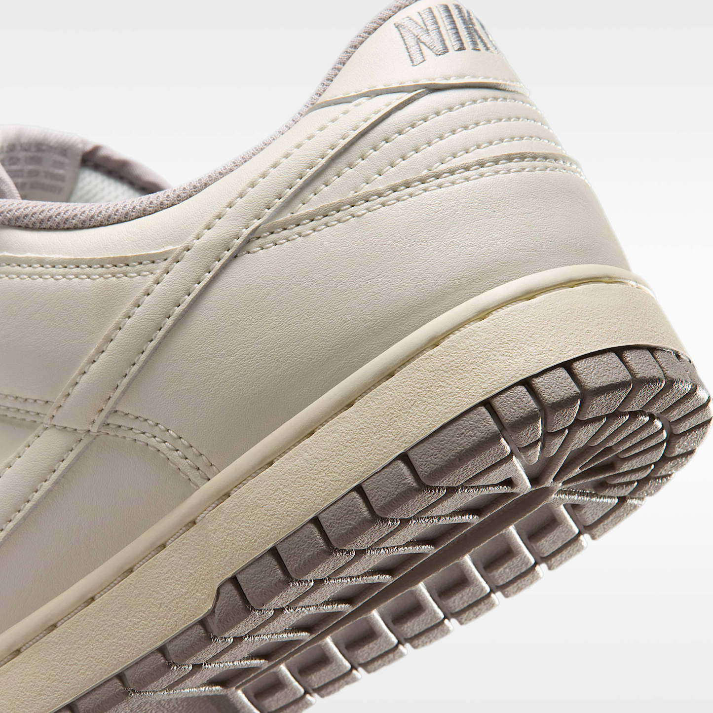 Nike Dunk Low Retro Herrenschuh – Soft Pearl/College Grey/Soft Pearl